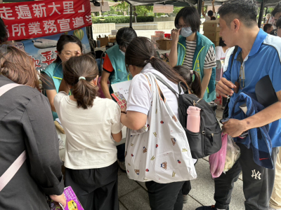 115.08.20航班起飛(市府前廣場愛心捐血園遊會-74人次)(2)